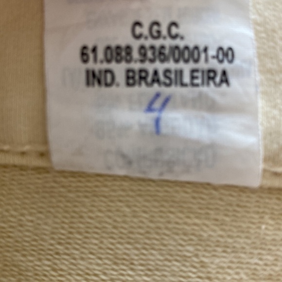 Forma Tan jeans. Very stretchy. Skinny classic 5 pocket. Size 25 (38 on tag)
C - Picture 6 of 11